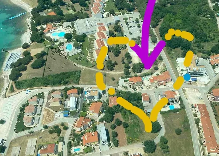 V&v Private Pool Near Beach, 200m *
