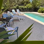Apartment V&v Private Pool Near Beach, 200m Medulin