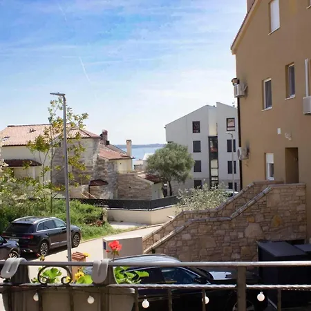 V&v Pool And Sea Apartment Medulin
