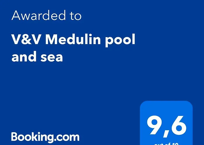 V&v Pool And Sea Apartman