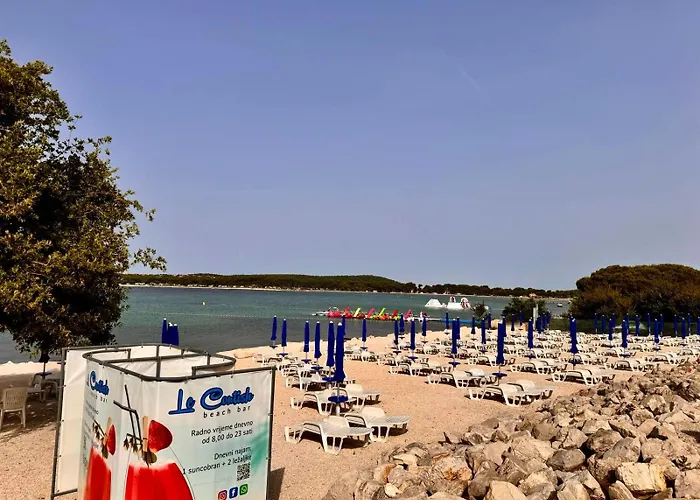 V&v Pool And Sea Apartman *