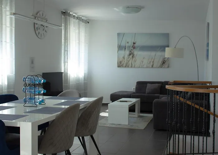 Apartman V&v Pool And Sea *