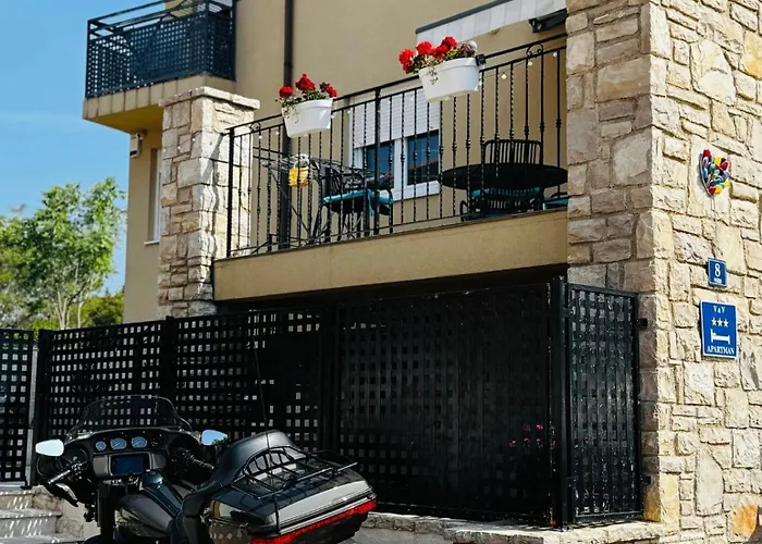 V&v Pool And Sea Apartman *